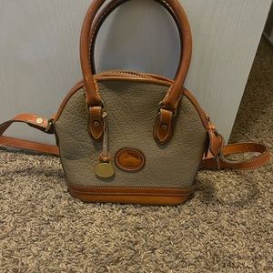 Small vintage Dooney Burke purse